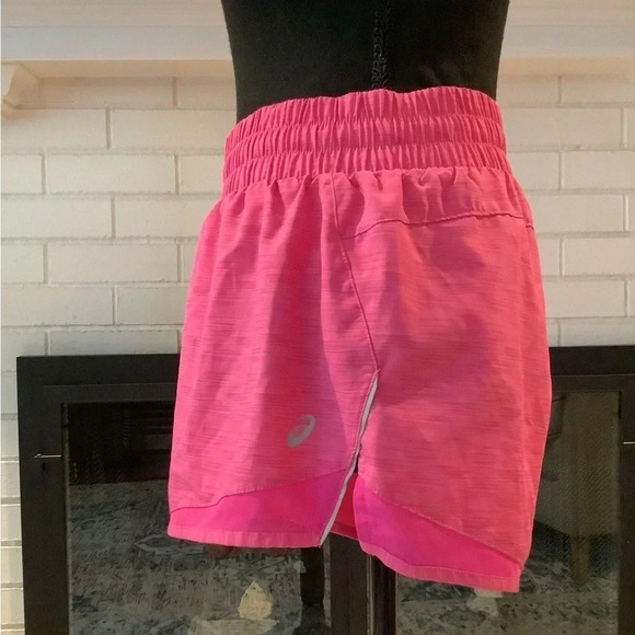 Great Pair of ASICS Running Shorts Size Small - Picture 2 of 3